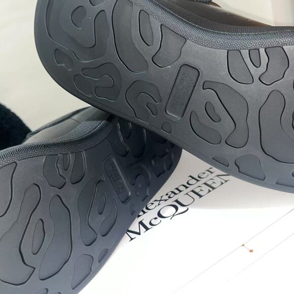 Men's black Alexander McQueen sneakers - Picture 7 of 7